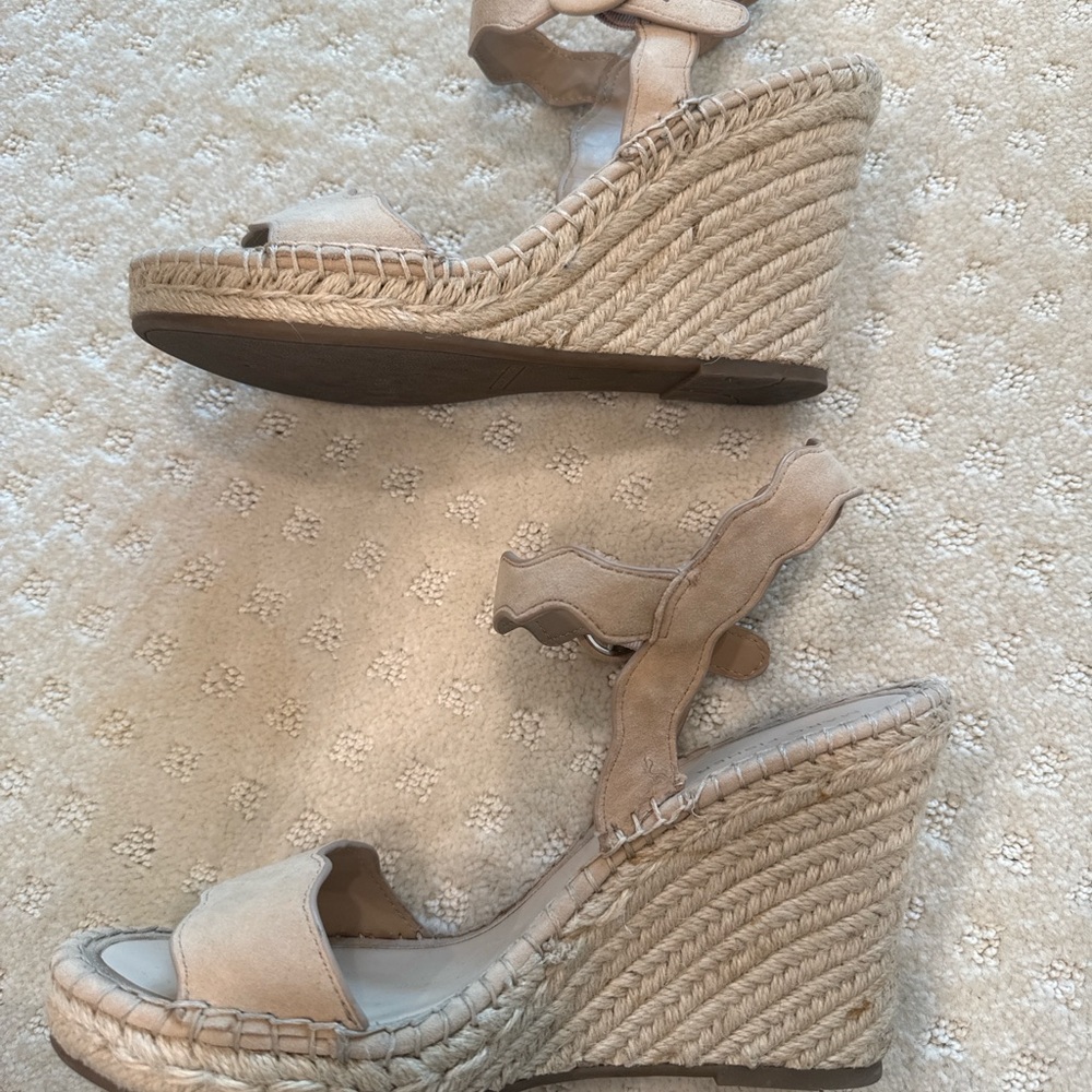Marc Fisher Scalloped Espadrille Wedge Sandals | Nude Suede | Size 10 - Picture 6 of 9